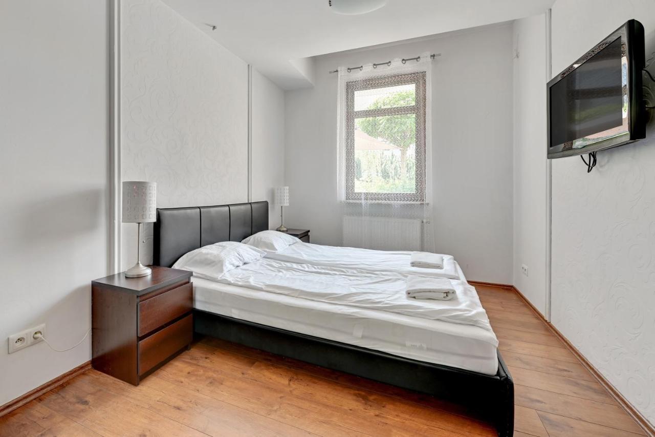 Neptun Park Apartament Z Tarasem *